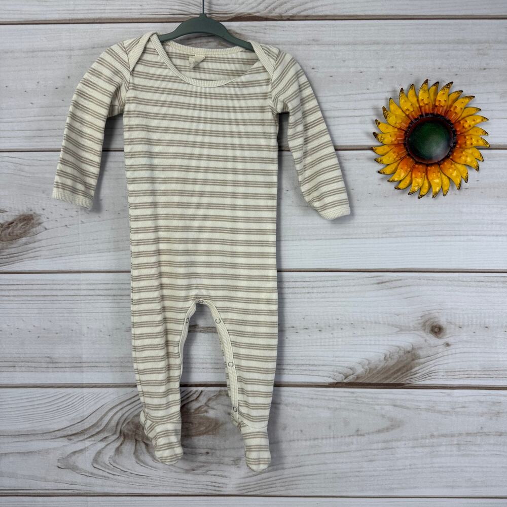 q by quicy mae baby footie 12-18M